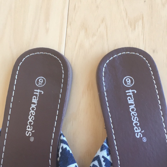 Francesca’s flip flops size 9 - Picture 4 of 5